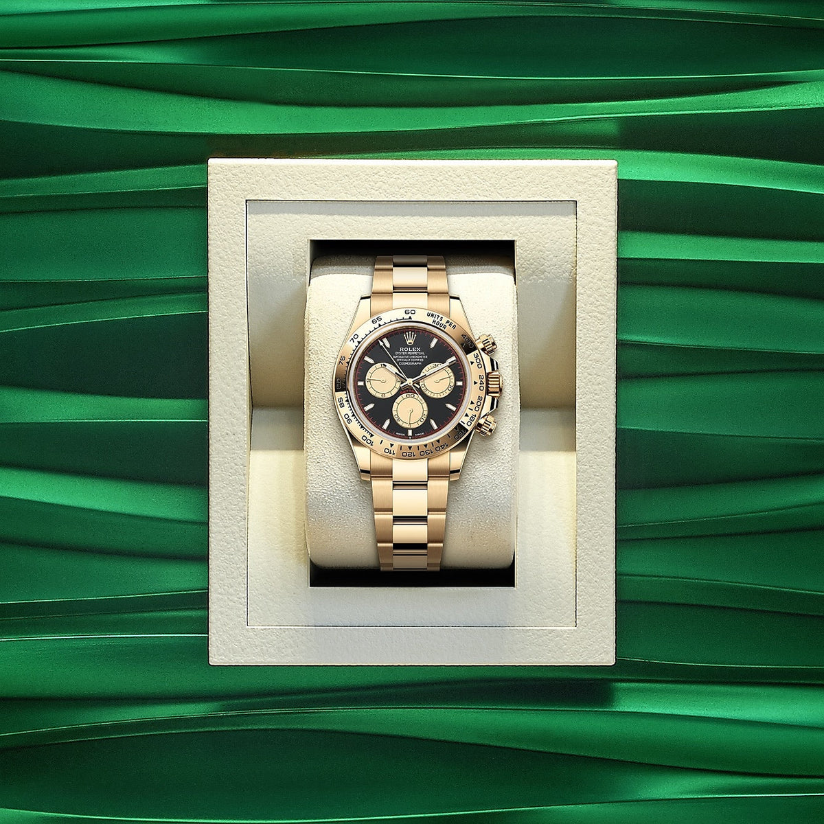 Cosmograph Daytona 40mm, 18k Yellow Gold, Ref# 126508-0002