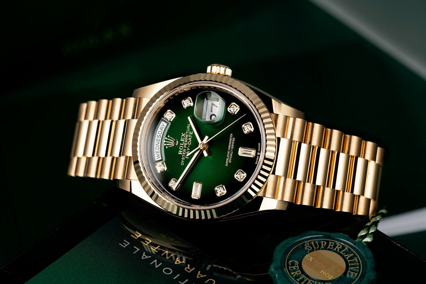 DAY-DATE 36  Oyster, 36 mm, yellow gold  M128238-0069