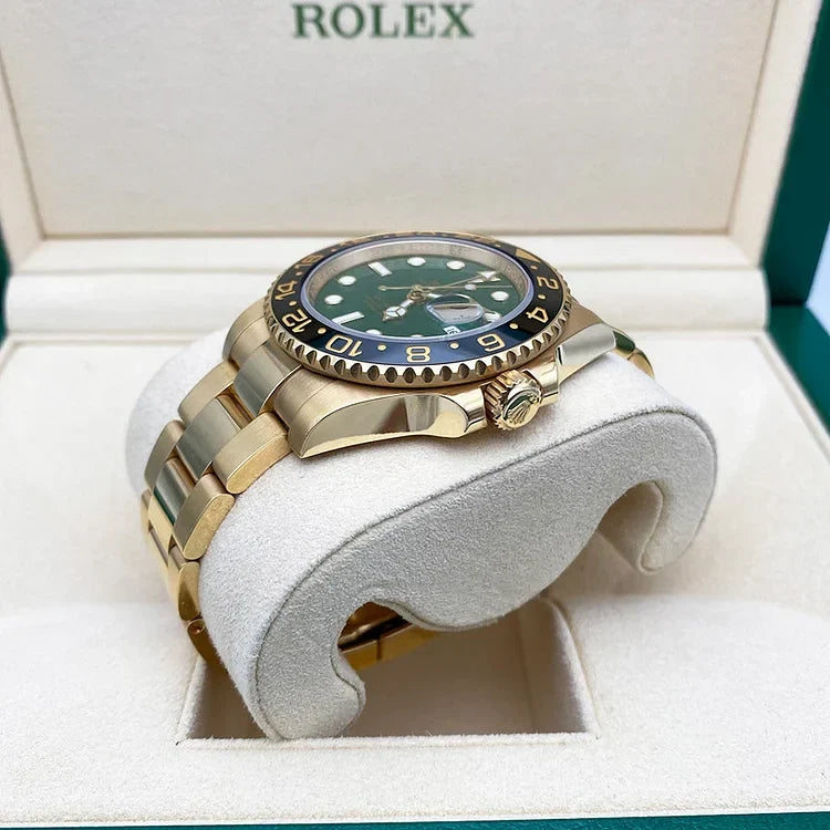 GMT-Master II 40mm 116718 Green Dial