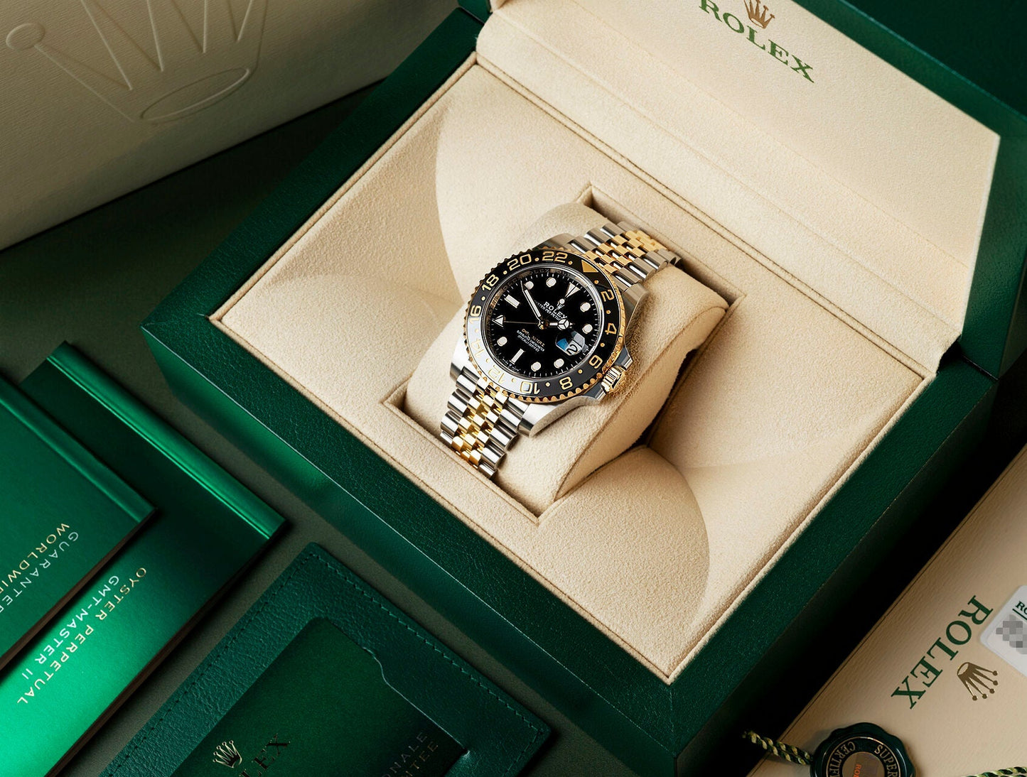 GMT-Master II M126713GRNR-0001 Oyster, 40 mm, Oystersteel and yellow gold