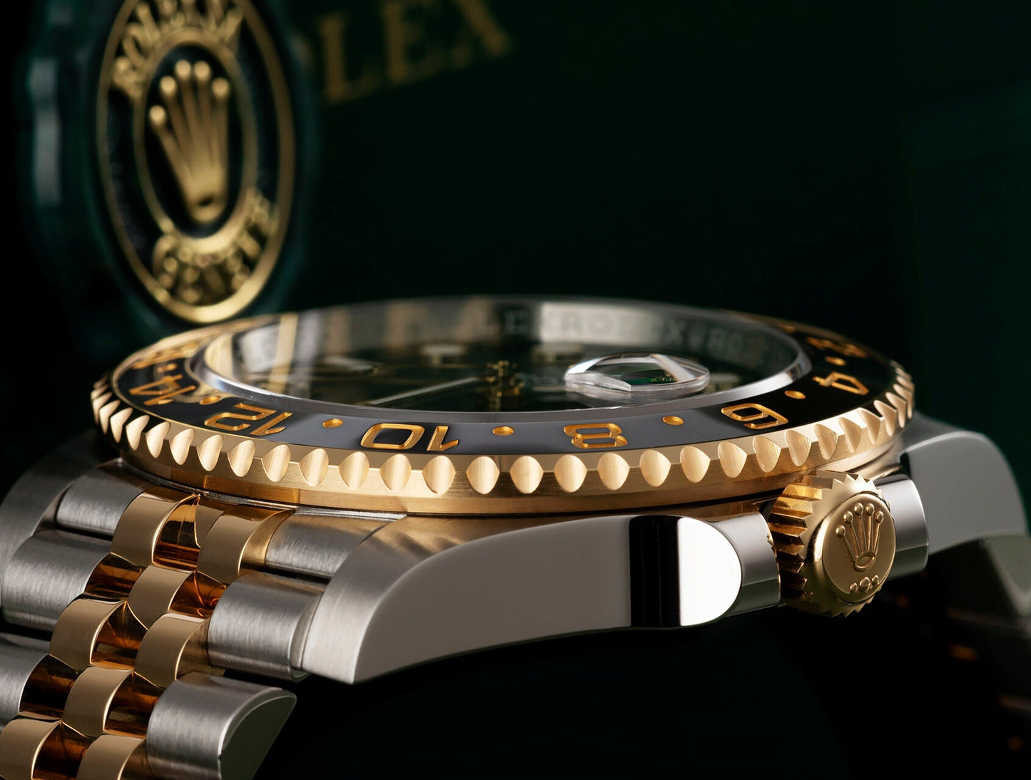 GMT-Master II M126713GRNR-0001 Oyster, 40 mm, Oystersteel and yellow gold