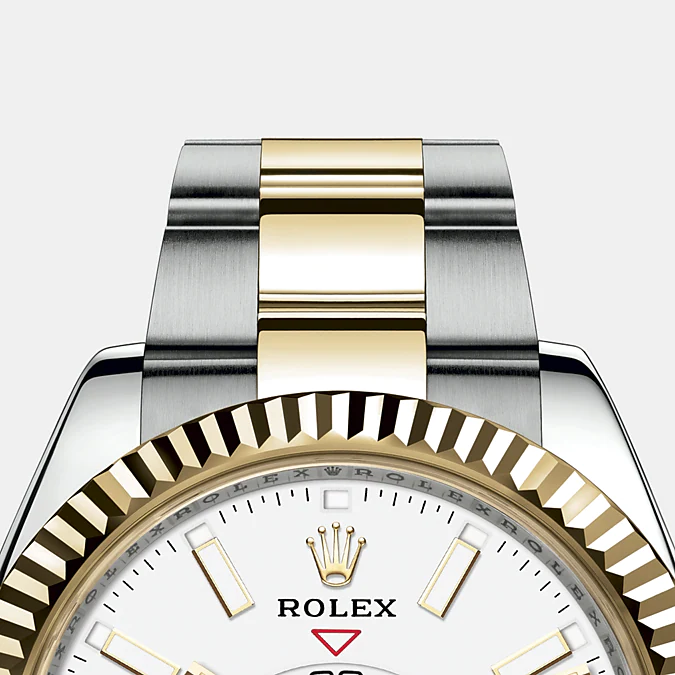Sky-Dweller 42mm, Oystersteel and 18k Yellow Gold, Ref# 326933-0009